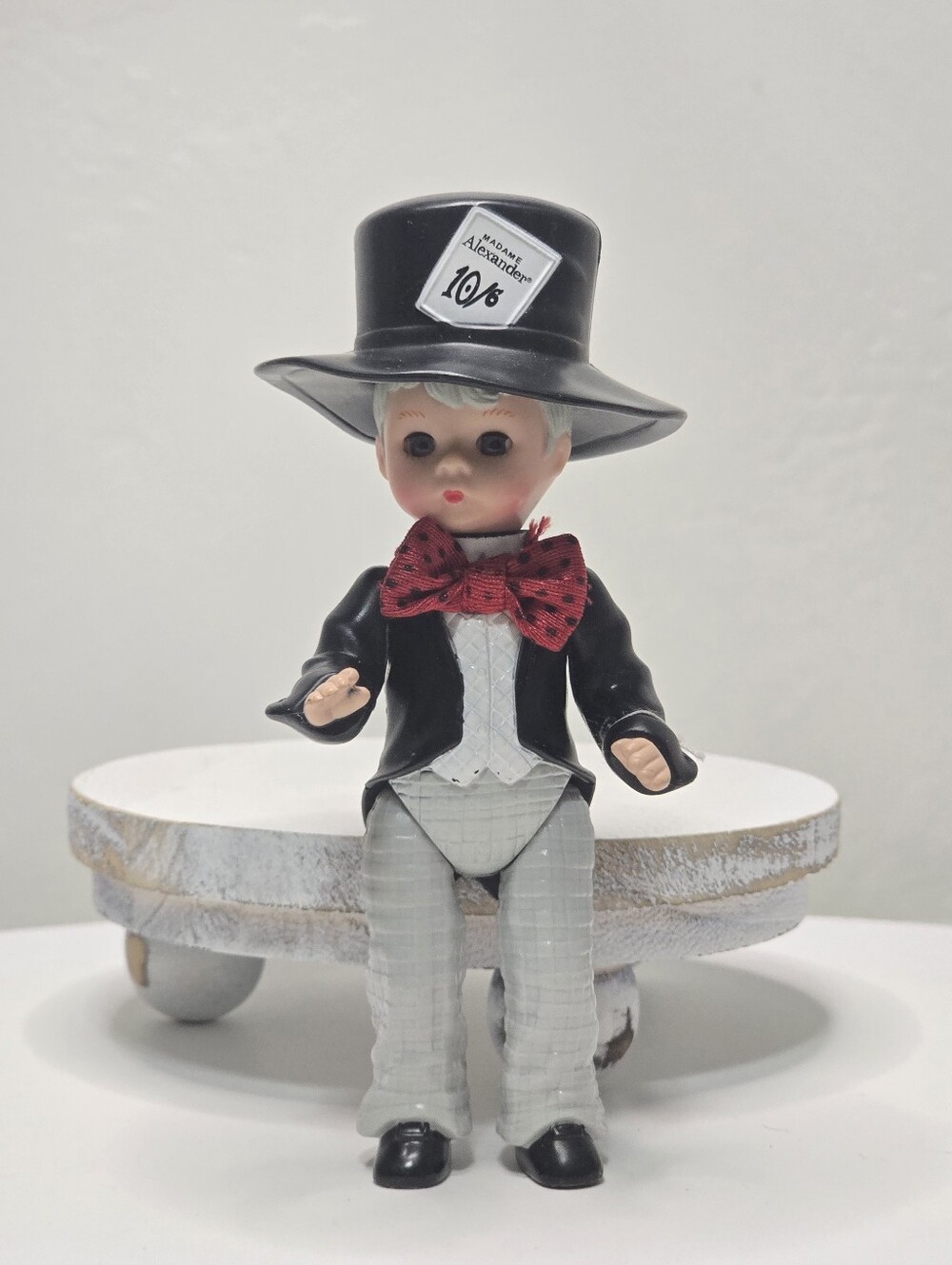 McDonald's Happy Meal Toy Madame Alexander Alice In Wonderland Mad Hatter Doll